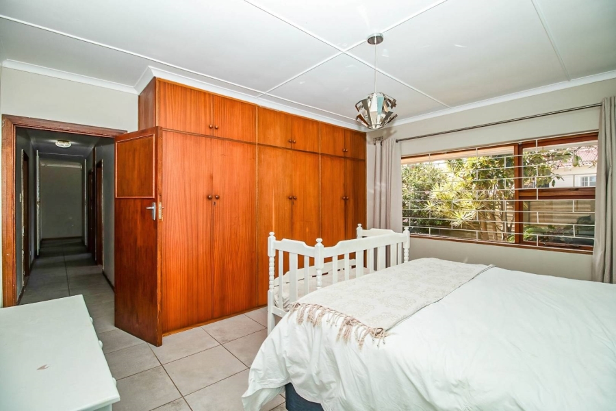 4 Bedroom Property for Sale in Hartenbos Central Western Cape